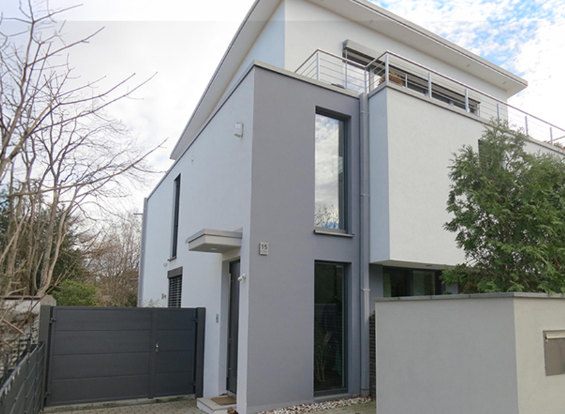 2Foto-Haus-außen-(1)